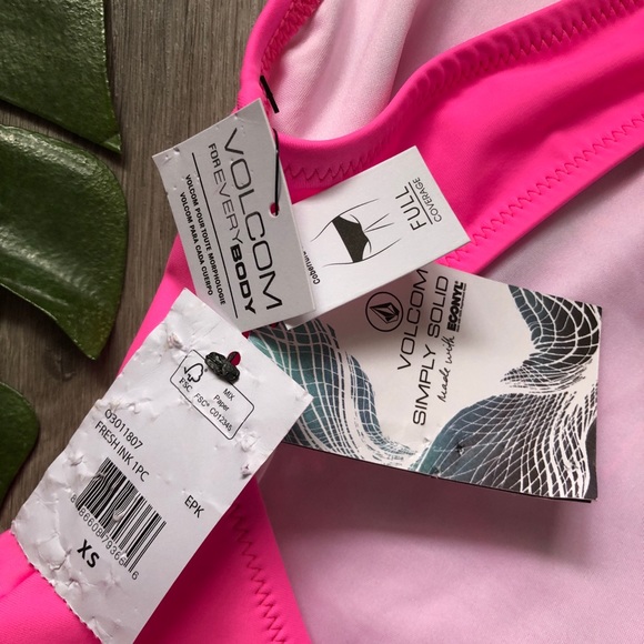 Volcom• Fresh Ink One Piece Electric Pink - Picture 8 of 13